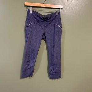 Like NEW Athleta Leggings Crop Cropped size XS Extra Small